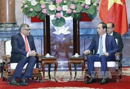 越南国家主席陈大光会见新加坡最高法院首席大法官梅达顺。（图片来源：越通社）