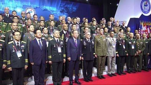 参加太平洋地区陆军参谋长会议的各位代表。（图片来源：越南人民军报）