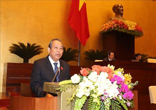 政府常务副总理张和平作报告。图自越通社