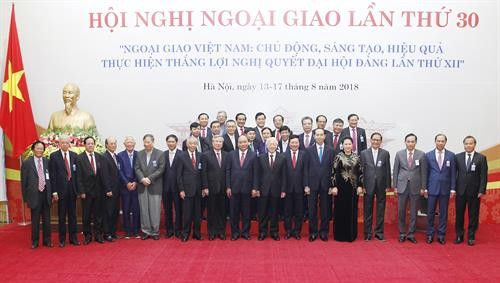 参会代表合影。越通社记者 林庆 摄 参会代表合影。越通社记者 林庆 摄