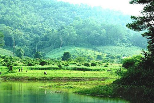 北江省匡神（Khuôn Thần)旅游景点 图自互联网