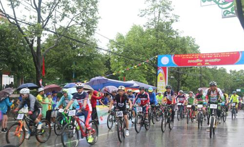 参赛的运动员。（图片来源：越通社）