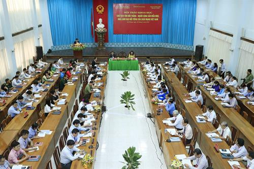 “孙德胜主席-真正的共产主义者、越南革命的著名领袖”研讨会。图自越通社