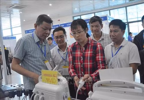 2019年岘港国际医药专题展览会吸引100家国内外企业参展。图自越通社 2019年岘港国际医药专题展览会吸引100家国内外企业参展。图自越通社