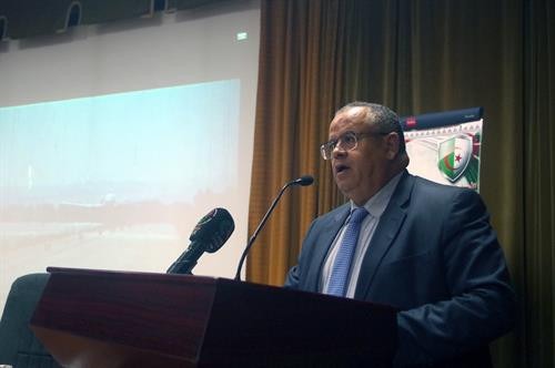 阿尔及利亚外交部亚洲和澳州局局长Boumediene Guennad回顾两国人民在争取民族独立斗争时期中给予的美好感情。（图片来源：越通社）