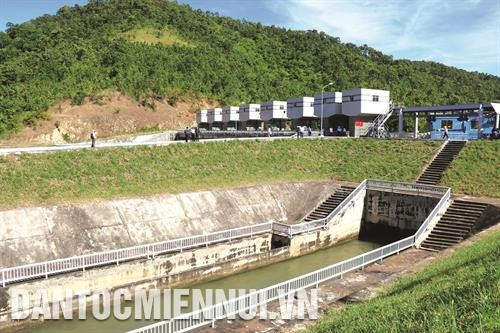潘里—潘切灌溉项目竣工投运已帮助北平县占族同胞主动灌溉工作，助推农业发展。