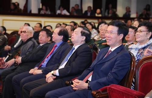 越共中央政治局委员、中央书记处书记、中央宣教部部长武文赏出席会议。图自越通社 越共中央政治局委员、中央书记处书记、中央宣教部部长武文赏出席会议。图自越通社