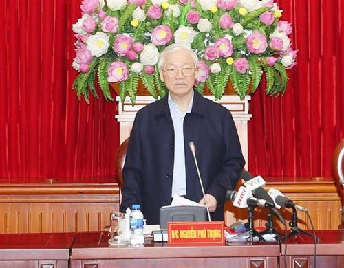 越共中央总书记、国家主席阮富仲在会议上发言。图自越通社