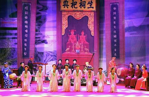 2018年全国歌筹联欢节上的一个节目。图自越通社