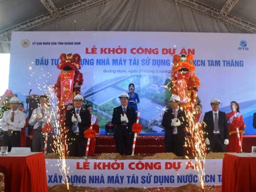 越南最现代的污水处理厂开工仪式(图片来源:越通社) 越南最现代的污水处理厂开工仪式(图片来源:越通社)