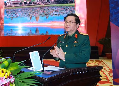 阮仲义上在仪式上发表讲话。（图片来源：越通社）