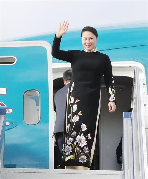 越南国会主席阮氏金银对澳大利亚进行正式访问。(图片来源:越通社) 越南国会主席阮氏金银对澳大利亚进行正式访问。(图片来源:越通社)