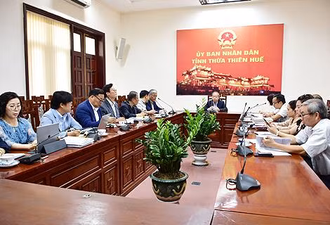承天-顺化省人民委员会主席潘玉寿会见韩国釜山经济促进会(BEPA )领导代表团。图自互联网