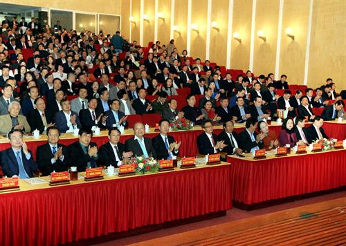 参会代表。图自越通社 参会代表。图自越通社