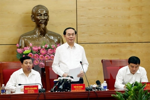 国家主席陈大光莅临乂安省调研。