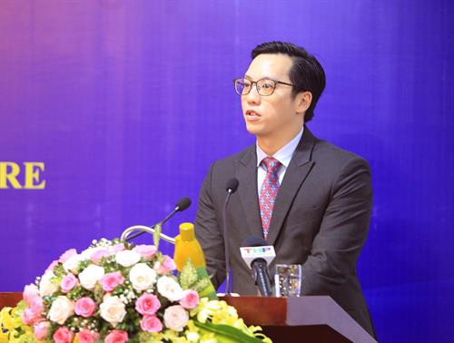 新加坡驻越南临时代办陈尉民在庆典上发表讲话 图自越通社