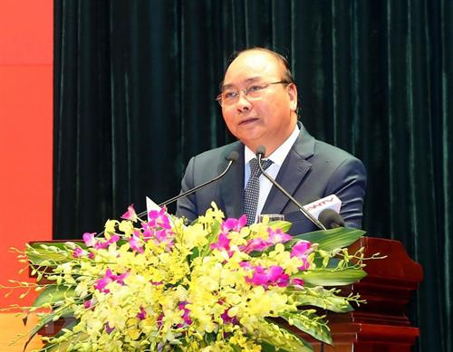 阮春福在会议上发表讲话 图自互联网