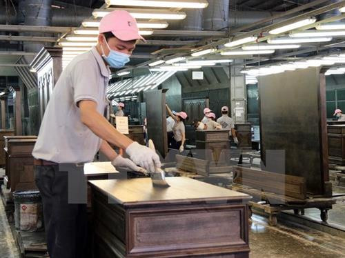 资料图:越南出口额达10亿美元以上的产品类20个。(图片来源:越通社) 资料图:越南出口额达10亿美元以上的产品类20个。(图片来源:越通社)
