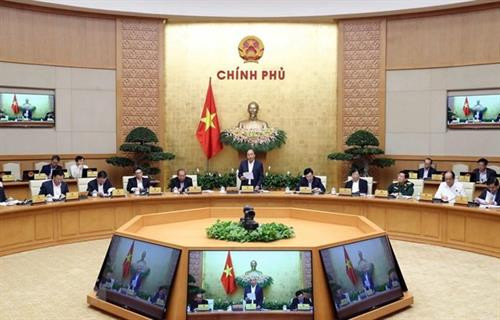 附图：政府总理阮春福主持召开2020年2月份例行会议。图自越通社