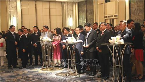 越南驻新加坡大使馆举行招待会。图自越通社