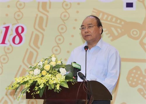 越南政府总理阮春福在会上发表讲话。越通社记者 统一 摄 越南政府总理阮春福在会上发表讲话。越通社记者 统一 摄