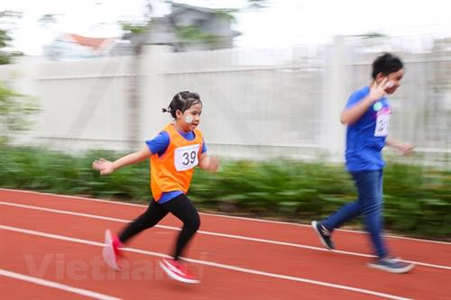 第三次越南提高对自闭症认识日活动。（图片来源：越通社）