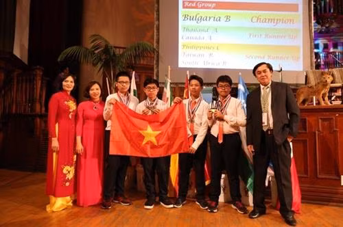 参加2019年第20届IMC国际数学竞赛的越南代表队。图自越通社