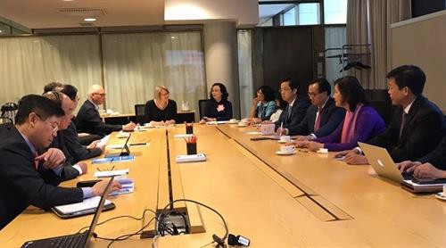 河内市与芬兰、瑞典和奥地利加强各领域的合作 ảnh 1 河内市与芬兰、瑞典和奥地利加强各领域的合作 ảnh 1