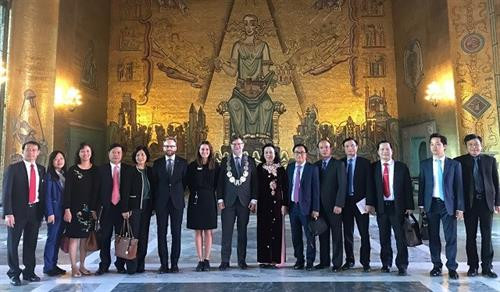 河内市与芬兰、瑞典和奥地利加强各领域的合作 ảnh 3 河内市与芬兰、瑞典和奥地利加强各领域的合作 ảnh 3