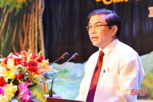 河静省人民委员会副主席邓国荣发表讲话 图自《河静报》 河静省人民委员会副主席邓国荣发表讲话 图自《河静报》