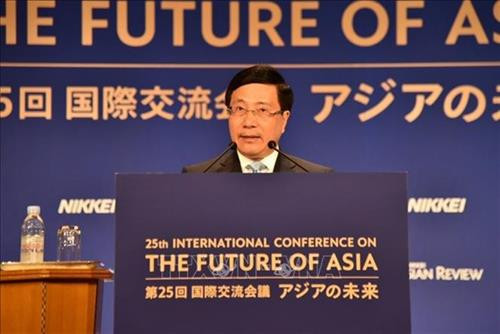 越南政府副总理兼外长范平明在第25届亚洲未来国际会议上发表讲话。图自越通社