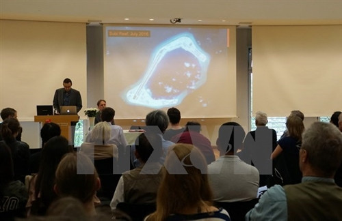 研讨会场景。(图片来源:越通社) 研讨会场景。(图片来源:越通社)