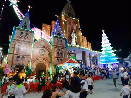 胡志明市的新福教堂。图自越通社