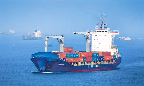 2019年上半年，越南各海港货物吞吐量约达3.08亿吨，同比增长13%。图自因特网