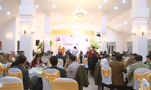 见面会全景。(图片来源:因特网) 见面会全景。(图片来源:因特网)