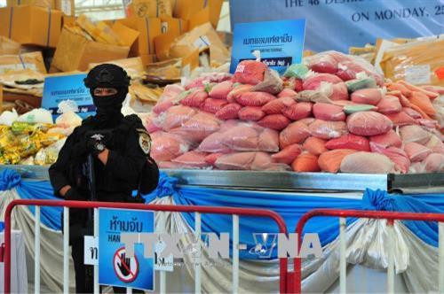 泰国政府25日举行大规模毒品销毁活动。（图片来源：越通社）