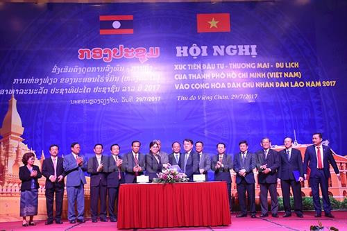 胡志明市合作社联盟与陶香集团签署合作备忘录。（图片来源：www.hcmcpv.org.vn）