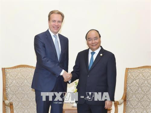 越南政府总理阮春福会见世界经济论坛执行董事博尔格·布伦德 ảnh 1