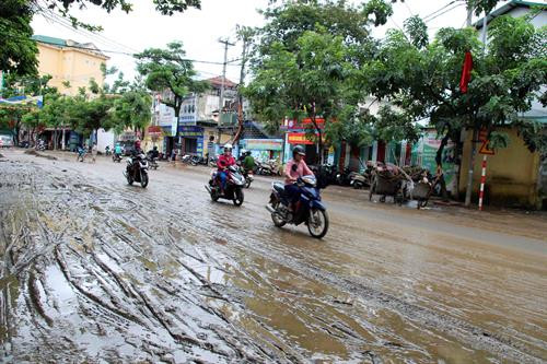 政府总理要求九龙江三角洲各省市主动展开防灾行动 图自越通社
