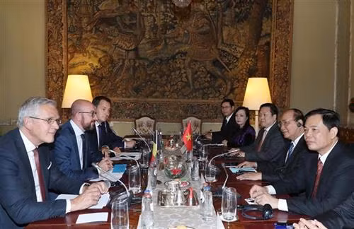 会谈场景。图自越通社