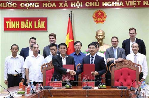 签字仪式。图自越通社