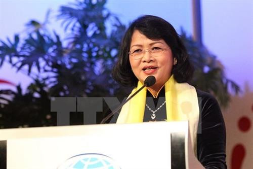 越南国家副主席邓氏玉盛。图自越通社