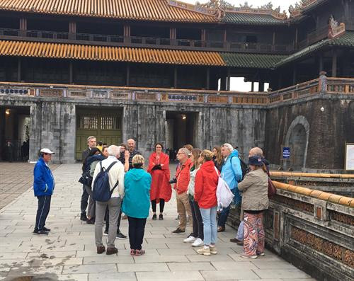 “顺化:一个目的地五个遗产”旅游线路运行有效。(图片来源:越通社) “顺化:一个目的地五个遗产”旅游线路运行有效。(图片来源:越通社)