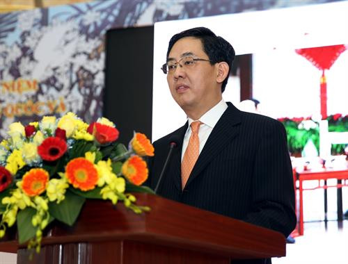 中国驻越南大使洪小勇在招待会上发言。（图片来源：越通社）