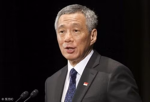 李显龙在会上至开幕词。图自东方IC 李显龙在会上至开幕词。图自东方IC