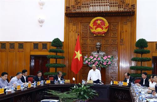 阮春福总理就2019年联合国佛诞大典筹办工作召开会议。图自越通社