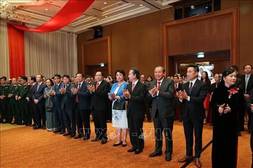 中国驻越大使馆举行越中建交70周年招待晚宴。图自越通社