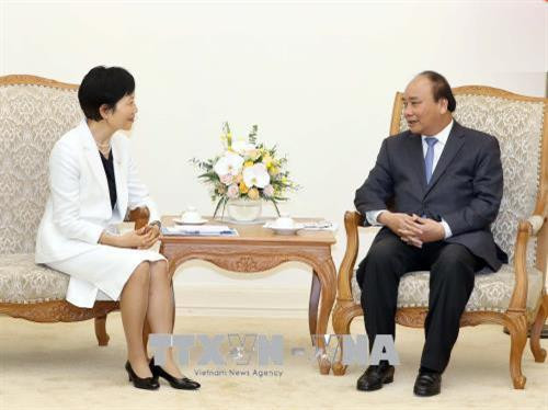 越南政府总理阮春福会见全球环境基金首席执行官兼主席石井菜穗子。越通社记者 统一 摄