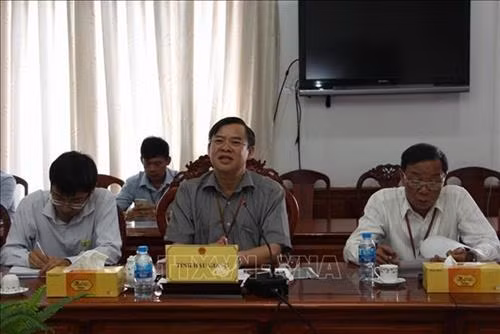 后江省领导人代表。图自越通社 后江省领导人代表。图自越通社