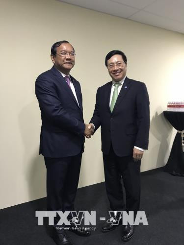 范平明在会见柬埔寨外交大臣布拉索昆。越通社记者 春咏 摄